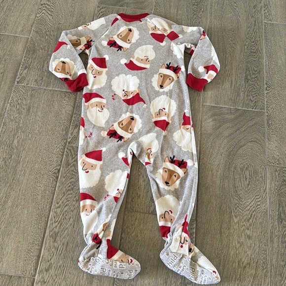 Child of mine by Carters Santa clause footsie pajamas - Picture 5 of 6